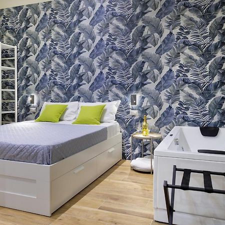 Live Suite Napoli Extérieur photo