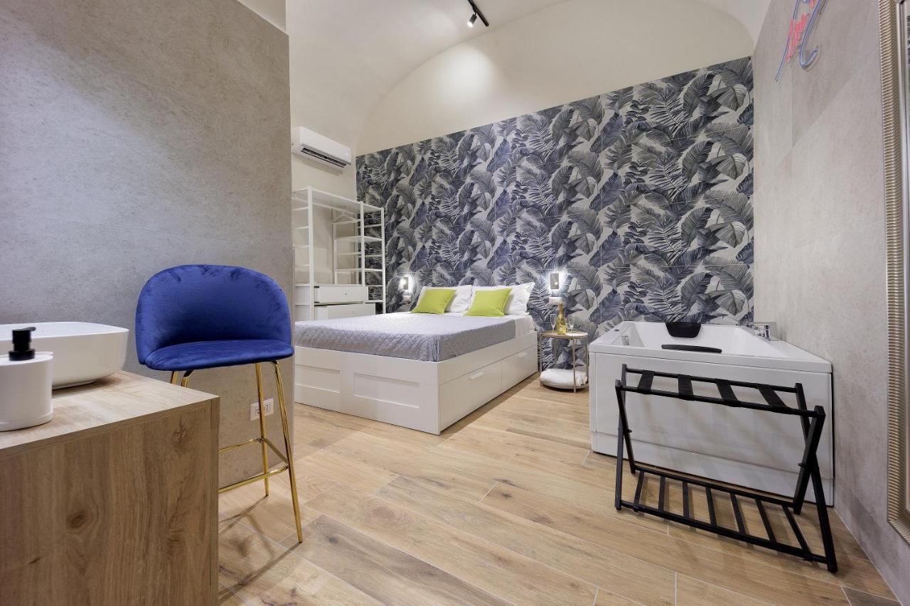 Live Suite Napoli Extérieur photo