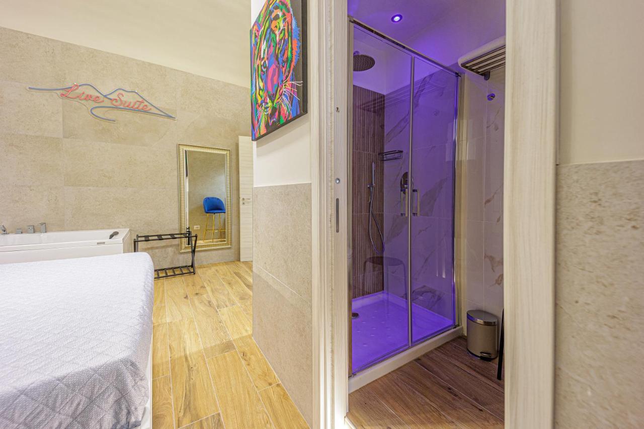 Live Suite Napoli Extérieur photo