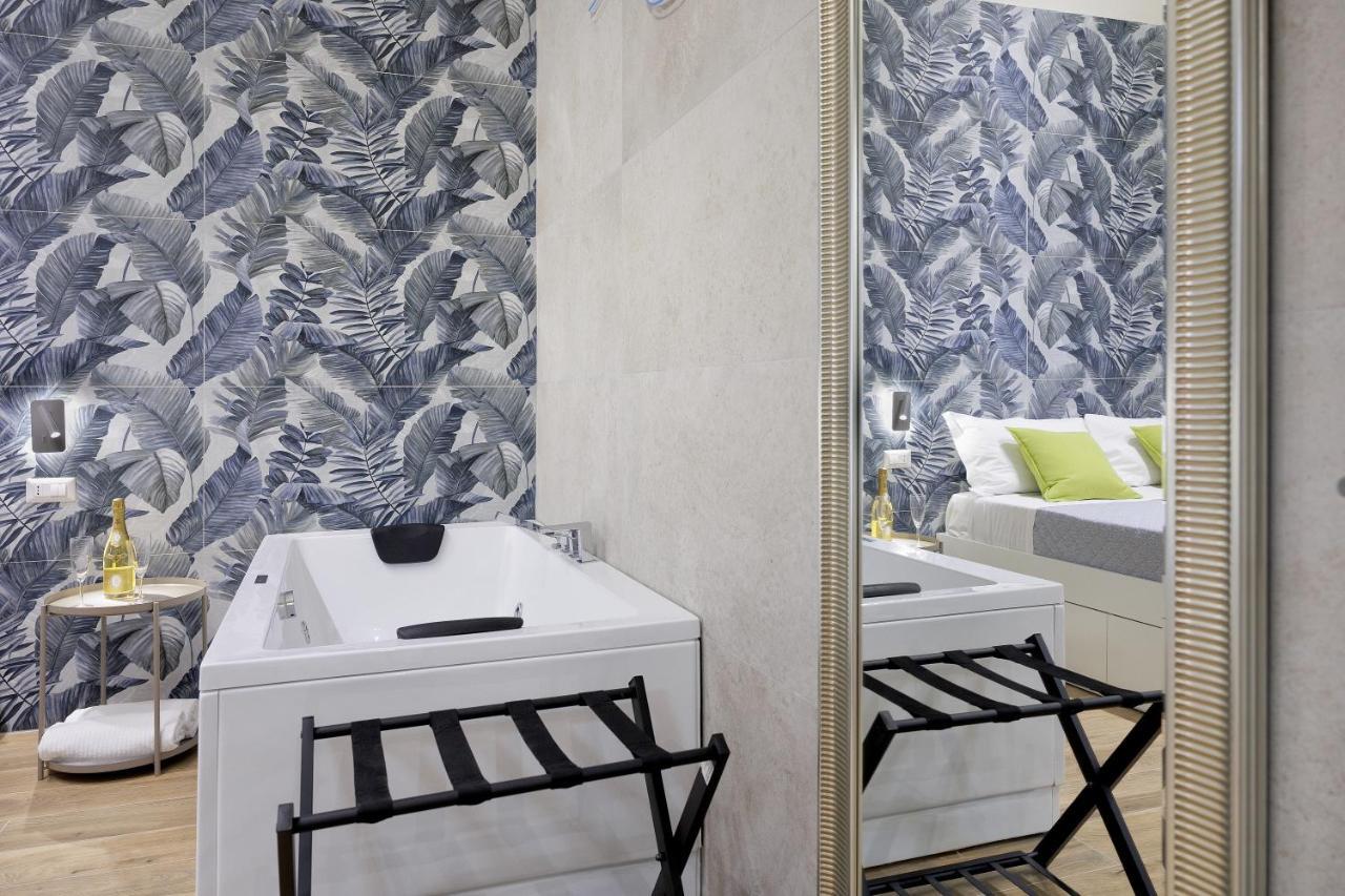 Live Suite Napoli Extérieur photo