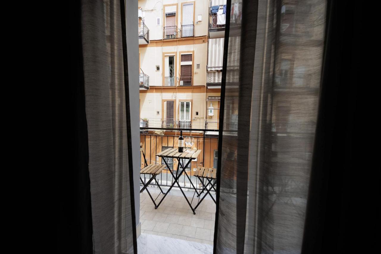 Live Suite Napoli Extérieur photo